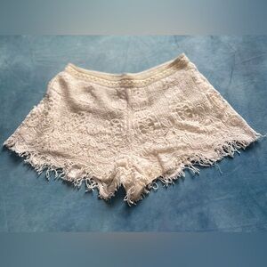 Mossimo women’s cream lace shorts
